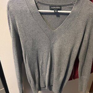 womens gray sweater